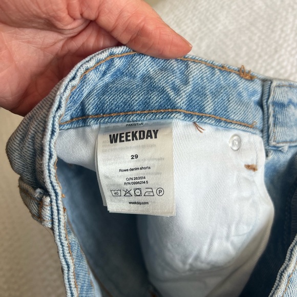 WEEKDAY ROWE DENIM SHORTS SZ 29 - splendid blue - Picture 10 of 10